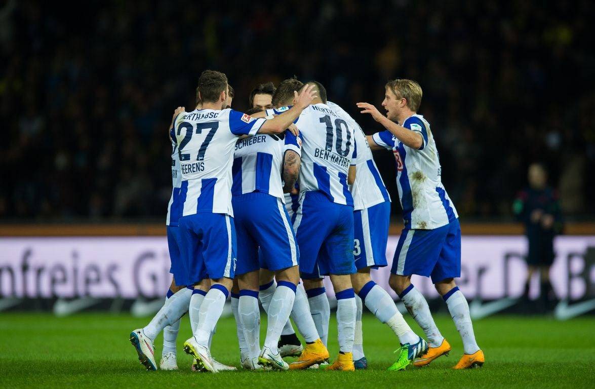 柏林赫塔球队联袂训练，积极备战下一场比赛的简单介绍