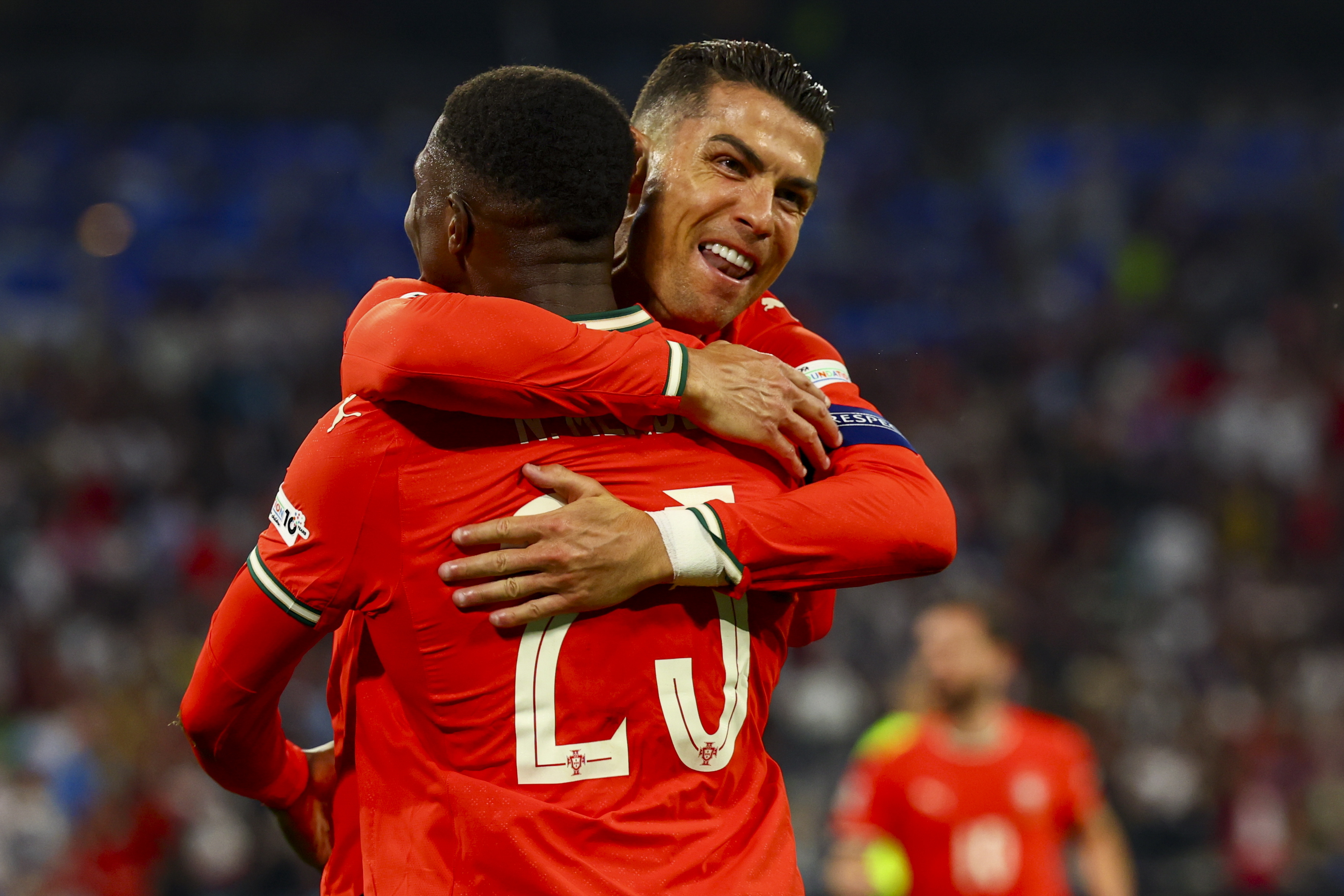 九州娱乐登录入口-葡萄牙豪取四连胜，提前进入淘汰赛