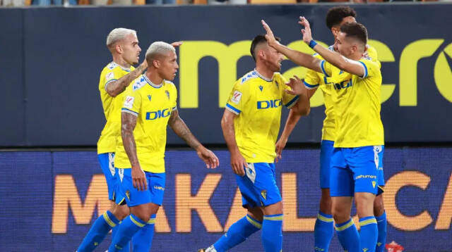 九州娱乐-瓦伦西亚客场击败对手，联赛前景一片光明(瓦伦西亚联赛冠军)