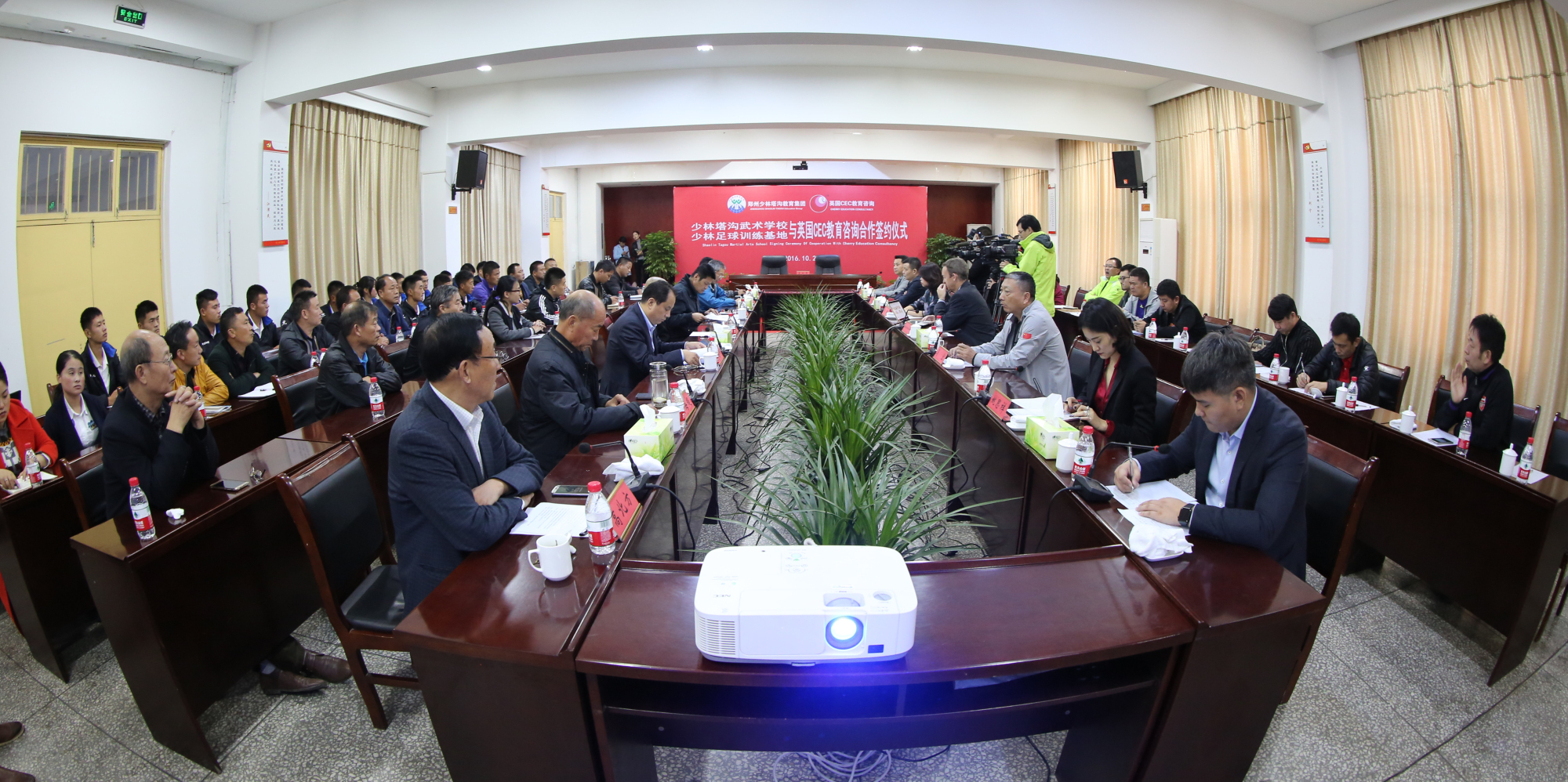 九州娱乐官网-关于鲁伊斯：重要的是团队合作，要互相支持的信息